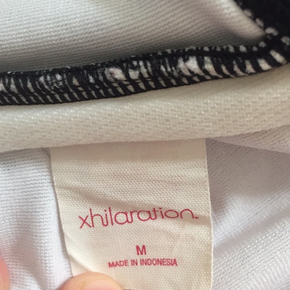 Xhilaration Black and White Polka-Dot Swimsuit Top - Picture 3 of 4